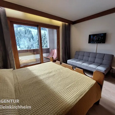 Ski-to-door Kaiserburg Apartman